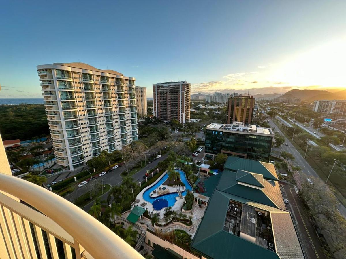 Flat Com Vista Panoramica -15- Na Barra Da Tijuca - Estacionamento Gratuito - Frigobar - Ar Condicionado - Piscina - Academia - Balsa Gratis - Varanda - Vista Parcial Mar E Lagoa Appart hôtel *
