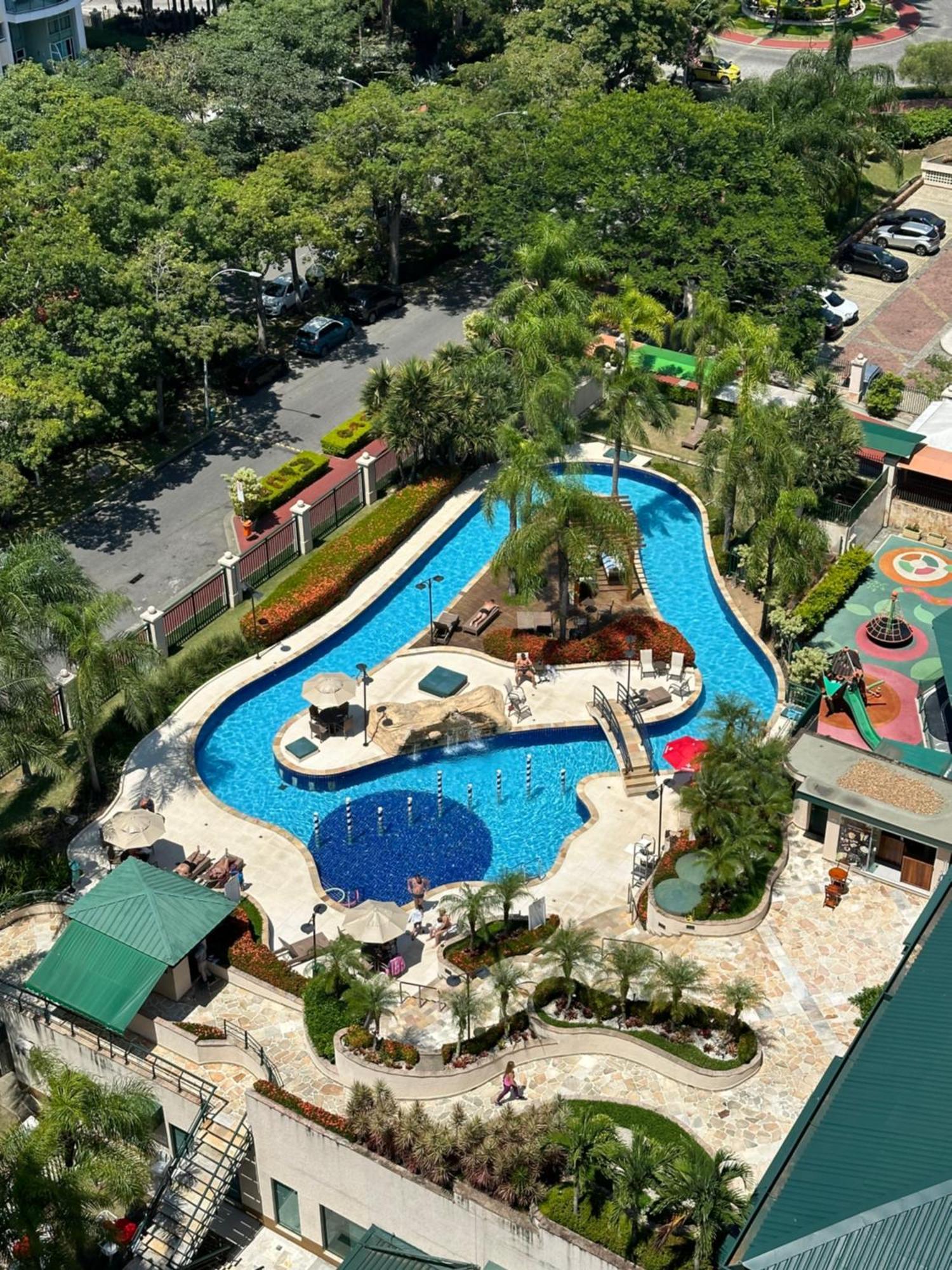 Appart hôtel Flat Com Vista Panoramica -15- Na Barra Da Tijuca - Estacionamento Gratuito - Frigobar - Ar Condicionado - Piscina - Academia - Balsa Gratis - Varanda - Vista Parcial Mar E Lagoa *